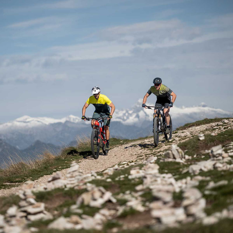 NEMIC shirt man Small